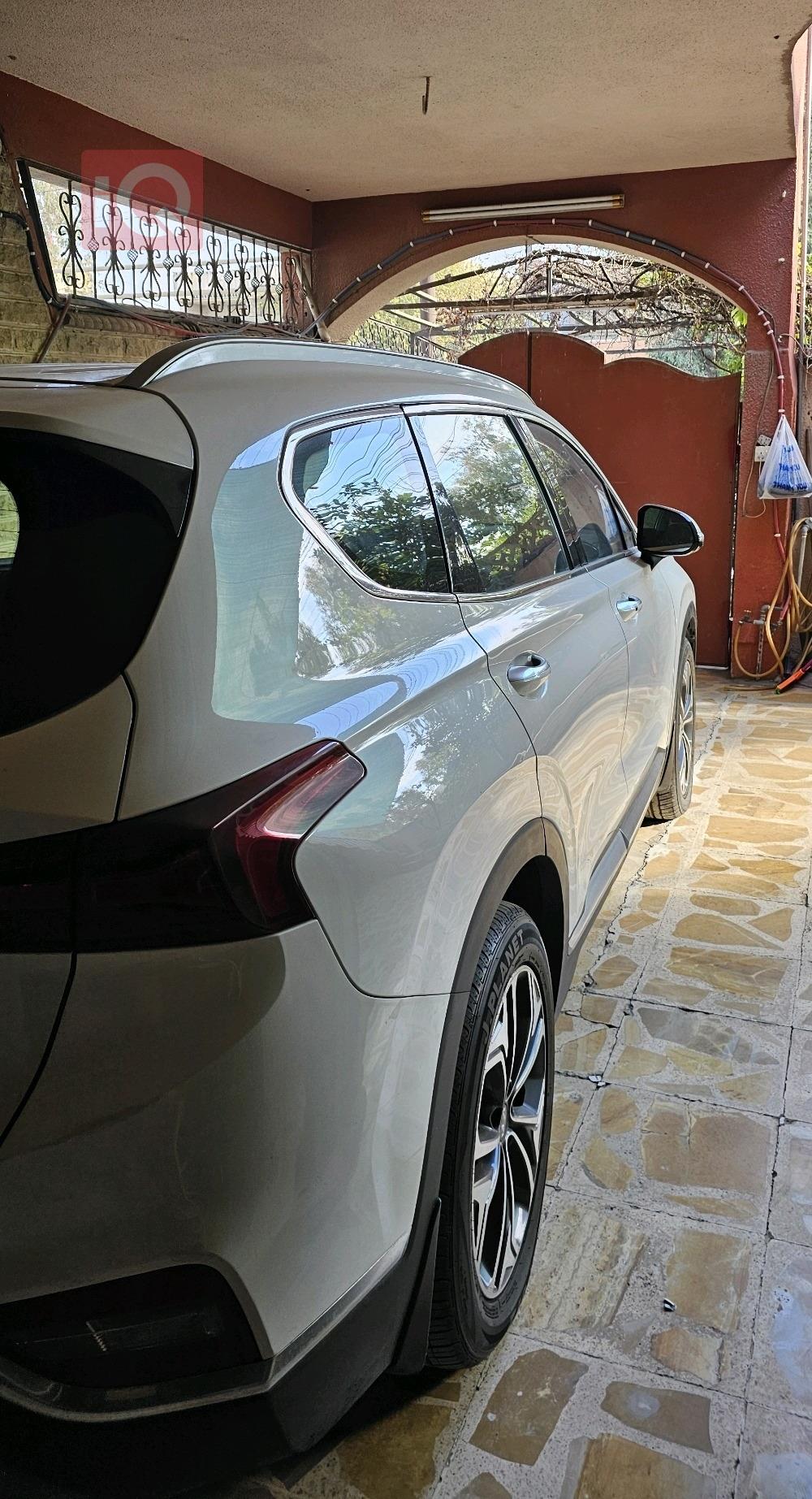 هيونداي سانتافي